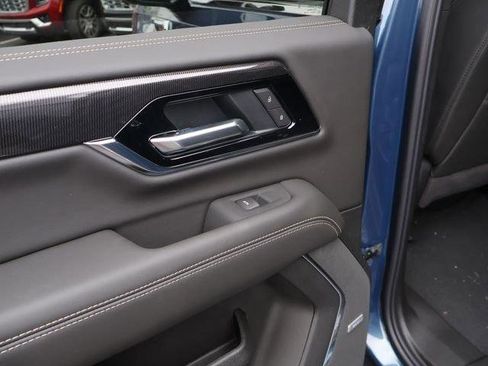 New 2026 GMC Yukon XL Elevation w/ Elevation Premium Package AWD/4WD image 11