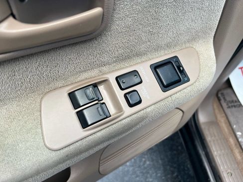 Used 1998 Toyota T100 SR5 image 32
