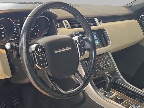 Used 2016 Land Rover Range Rover Sport HSE image 18