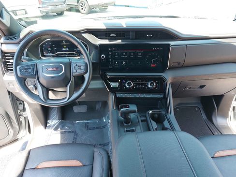 Used 2024 GMC Sierra 1500 AT4 w/ Technology Package AWD/4WD image 21