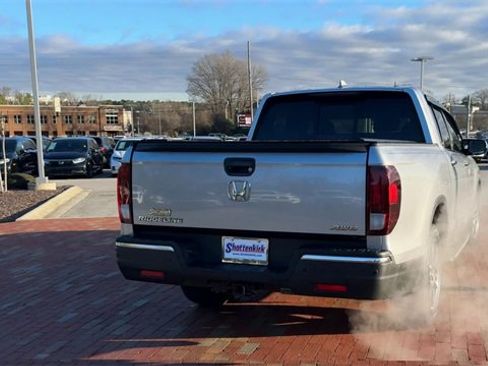 Used 2018 Honda Ridgeline RTL-E image 2