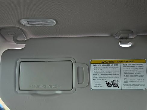 Used 2025 Nissan Rogue SV AWD/4WD image 42