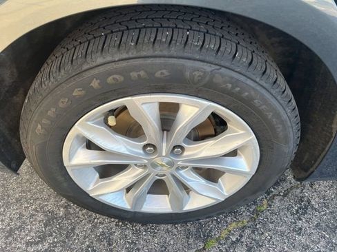 Used 2021 Chevrolet Malibu LT FWD image 22