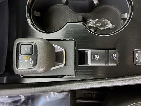 Used 2023 Nissan Rogue SV image 20