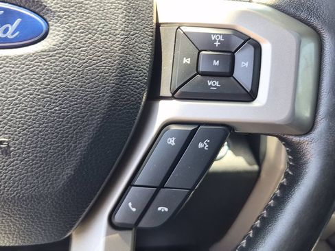 Used 2019 Ford F450 Lariat w/ Lariat Ultimate Package AWD/4WD image 26