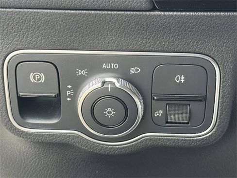 Certified 2022 Mercedes-Benz GLA 250 4MATIC image 20