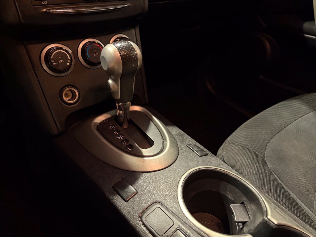 Used 2012 Nissan Rogue S AWD/4WD image 31