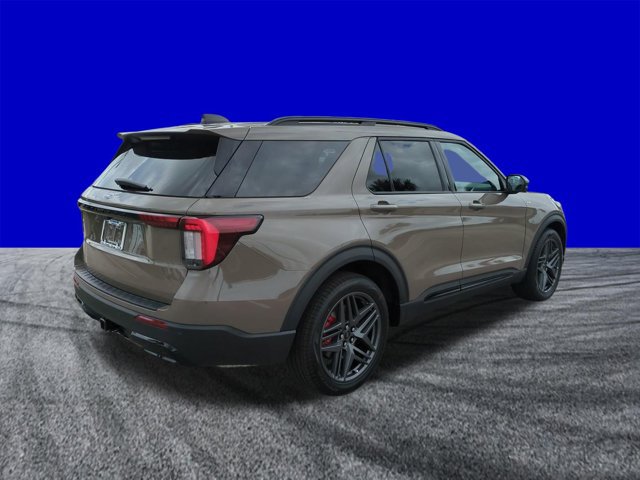 New 2026 Ford Explorer ST-Line w/ ST-Line Street Pack RWD image 4