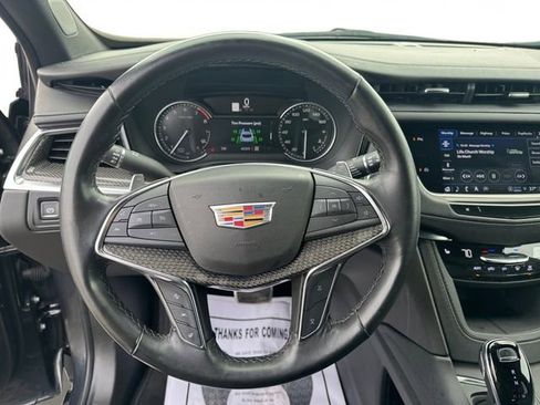 Certified 2023 Cadillac XT5 Sportv AWD/4WD image 13