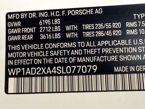 Used 2025 Porsche Macan Electric RWD image 33