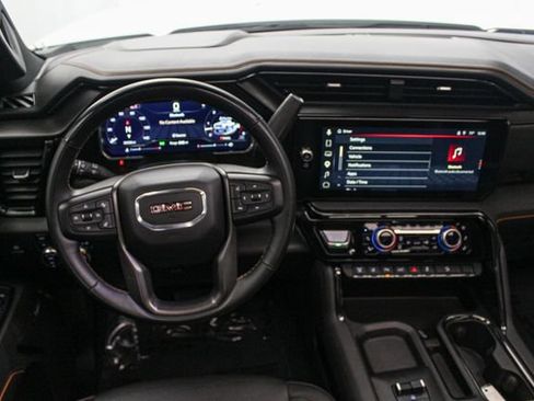 Used 2024 GMC Sierra 2500 AT4 w/ AT4 Preferred Package AWD/4WD image 20