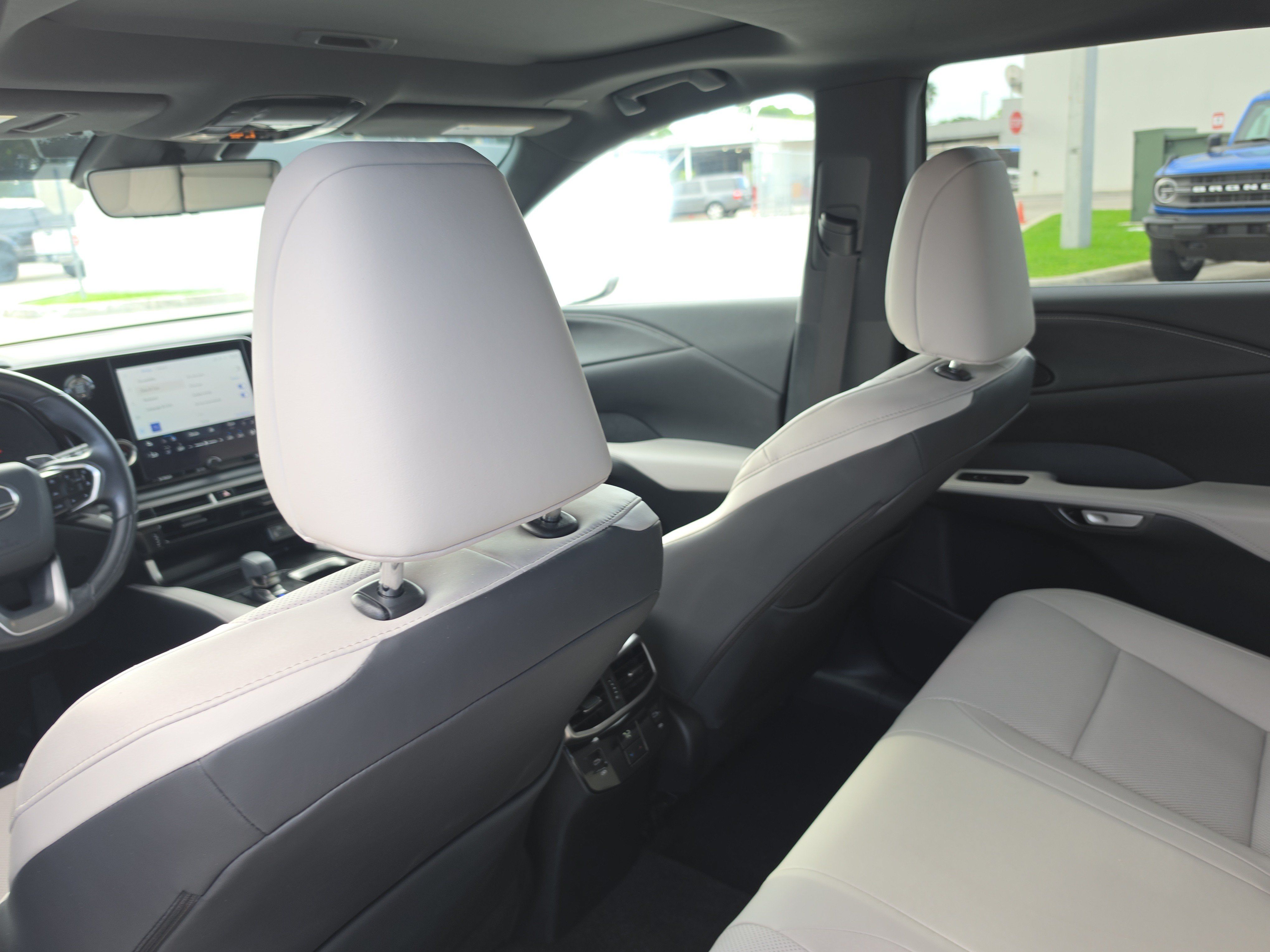 Used 2023 Lexus RX 350 Premium w/ Cold Area Package FWD image 14