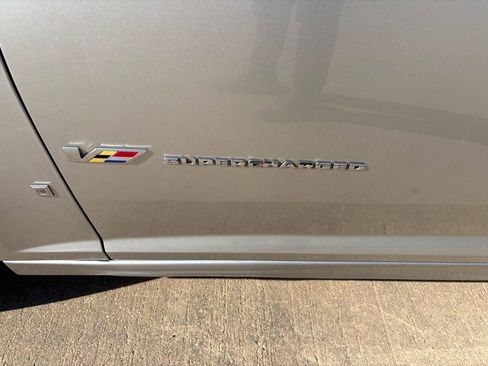 Used 2006 Cadillac STS V image 23