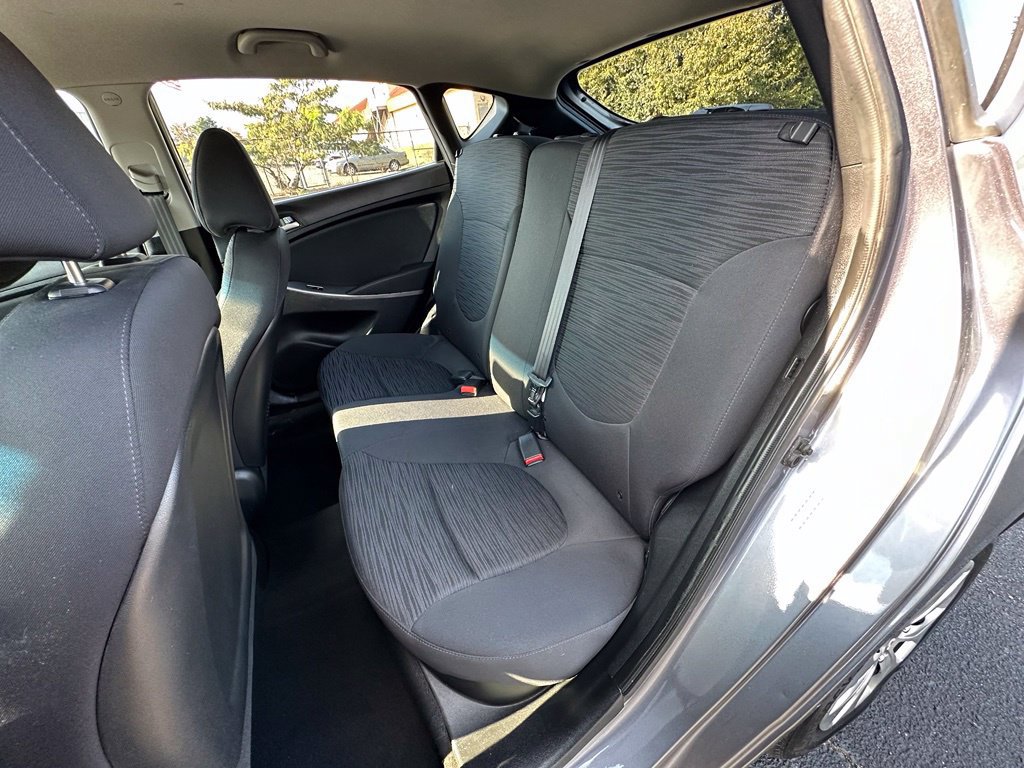 Used 2016 Hyundai Accent SE FWD image 24