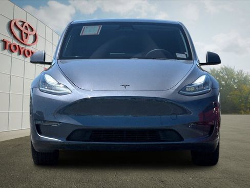 Used 2023 Tesla Model Y Long Range AWD/4WD image 8