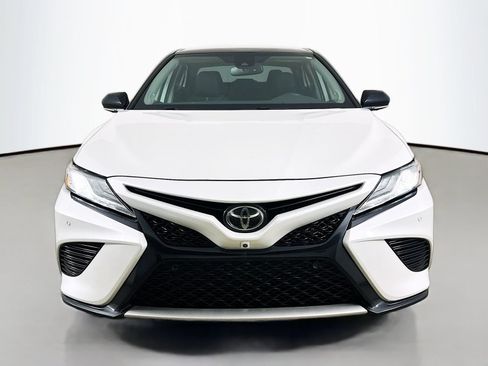 Used 2020 Toyota Camry XSE FWD image 2