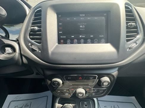 Used 2021 Jeep Compass Latitude w/ Convenience Group AWD/4WD image 18