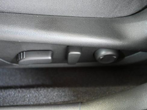 Used 2024 Subaru Crosstrek 2.0i Premium image 22