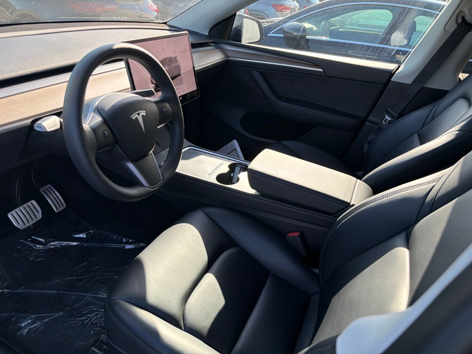 Used 2023 Tesla Model Y Performance AWD/4WD image 4