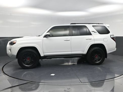 Used 2024 Toyota 4Runner TRD Off-Road Premium w/ Moonroof Package AWD/4WD image 3