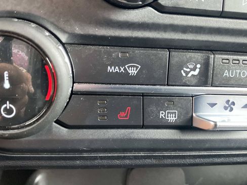 Used 2022 Ford Bronco Badlands w/ Sasquatch Package AWD/4WD image 23