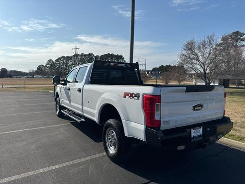 Used 2017 Ford F250 XL w/ Power Equipment Group image 9