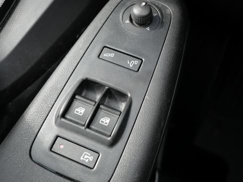 Used 2023 RAM ProMaster 2500 w/ Driver Convenience Group FWD image 12