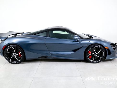 Used 2025 McLaren 750S RWD image 10