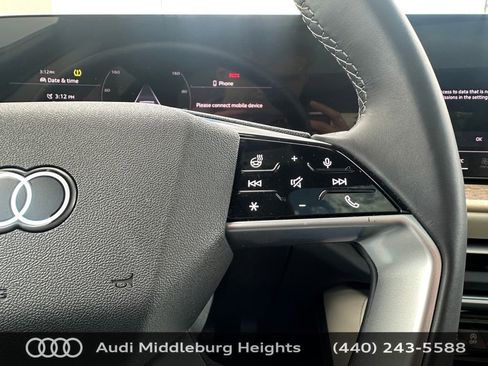 Certified 2025 Audi Q5 Premium w/ Premium Plus AWD/4WD image 29