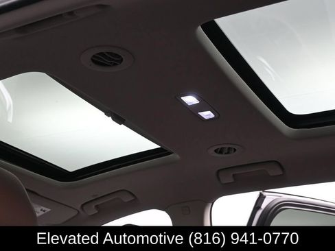 Used 2021 Buick Enclave Avenir w/ Avenir Technology Package AWD/4WD image 26