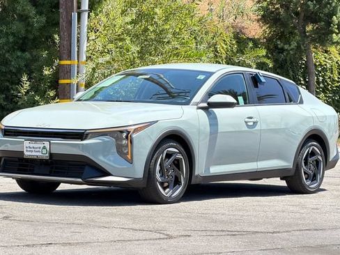 Used 2025 Kia K4 EX FWD image 8