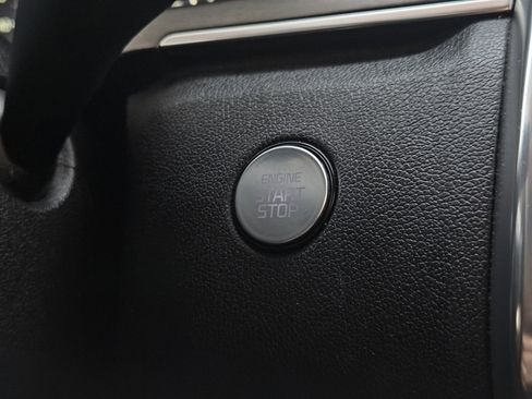 Used 2023 Kia Sorento SX image 21