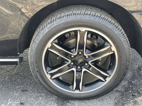 Used 2019 Ford Expedition Limited w/ Equipment Group 303A image 9