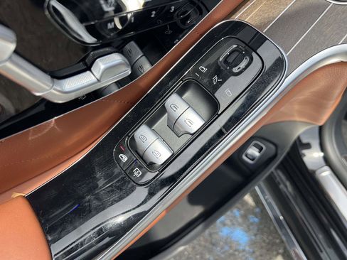 Used 2023 Mercedes-Benz S 580 4MATIC Sedan image 16