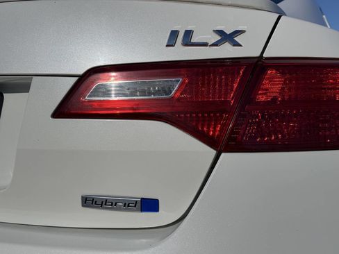 Used 2013 Acura ILX 1.5L Hybrid w/Tech 4dr Sedan w image 6