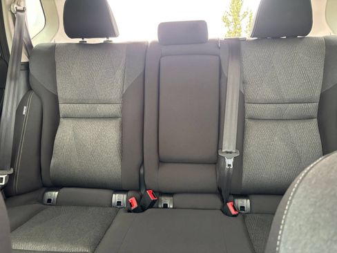 Used 2025 Nissan Rogue SV FWD image 65