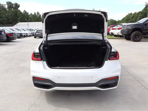 Used 2020 BMW 740i w/ M Sport Package RWD image 47