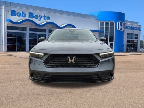 Used 2025 Honda Accord EX-L image 2