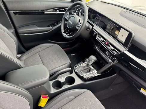 New 2026 Kia Seltos S AWD/4WD image 16