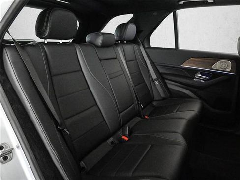 Certified 2025 Mercedes-Benz GLE 450e 4MATIC image 22