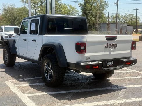 Used 2026 Jeep Gladiator Mojave AWD/4WD image 8