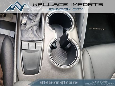 Used 2024 Toyota Camry SE image 33