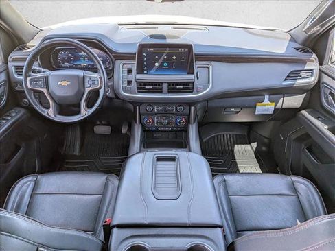 Used 2022 Chevrolet Suburban High Country RWD image 19