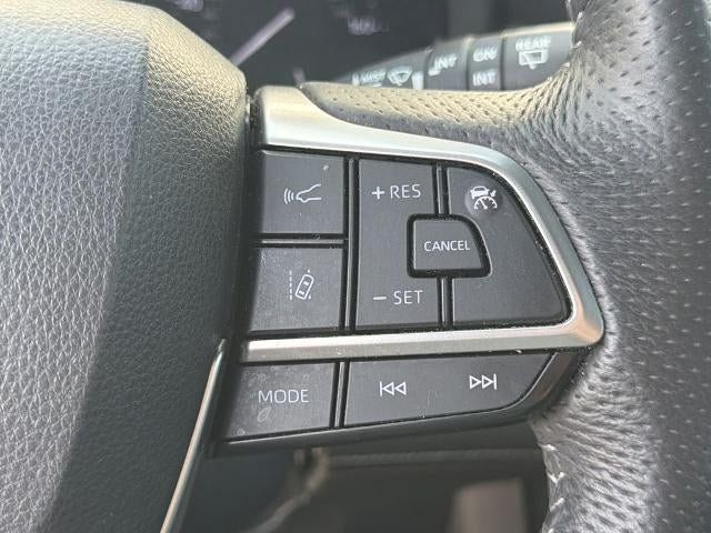 Used 2023 Toyota Sienna XSE AWD/4WD image 25
