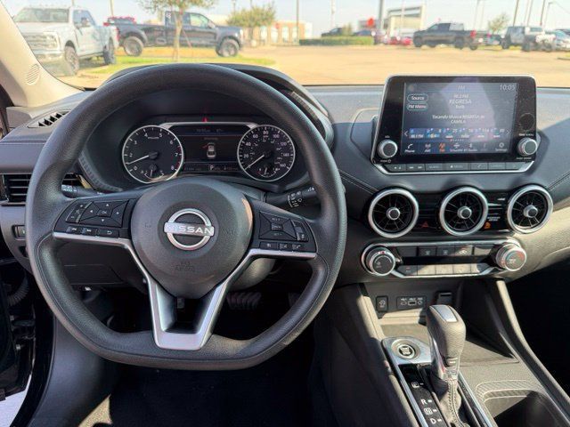 Used 2024 Nissan Sentra SV FWD image 13