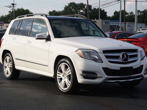 Used 2015 Mercedes-Benz GLK 350 2WD image 3