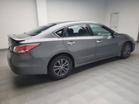 Used 2015 Nissan Altima 2.5 S w/ Sport Value Package FWD image 10