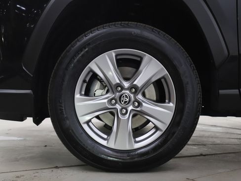 Used 2024 Toyota RAV4 XLE w/ Convenience Package image 29