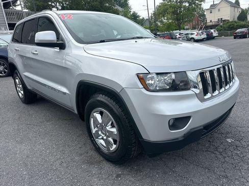 Used 2012 Jeep Grand Cherokee Laredo w/ Laredo E Group image 4