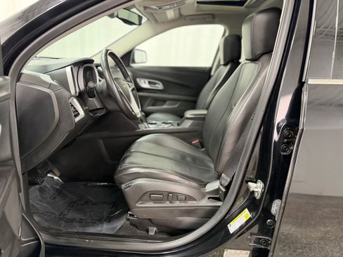 Used 2017 Chevrolet Equinox LT w/ Midnight Edition image 13